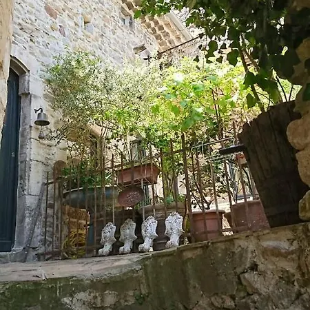 La Maison Du Brocanteur Aigueze