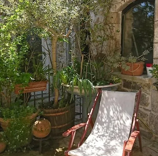 La Maison Du Brocanteur 度假居 艾盖兹